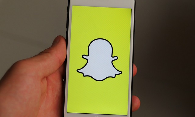 How to change your email address on Snapchat